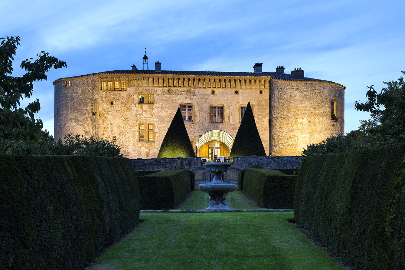 Château de Bagnols - Arev Place